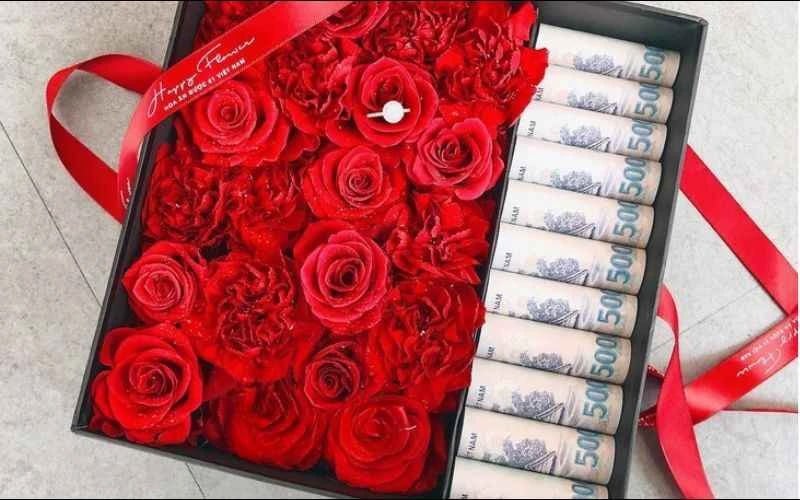 Hộp Hoa Hồng Mix Tiền - HH51