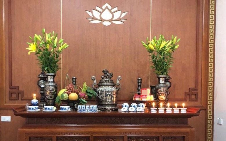 Có nên chưng hoa ly ngày Tết 2026 Bính Ngọ không? Cách cắm hoa ly ngày Tết đẹp