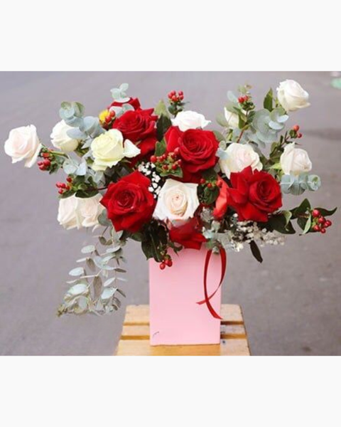 Hộp Hoa Tươi: Sức Sống - HH49 - Hoa Hồng 20/10