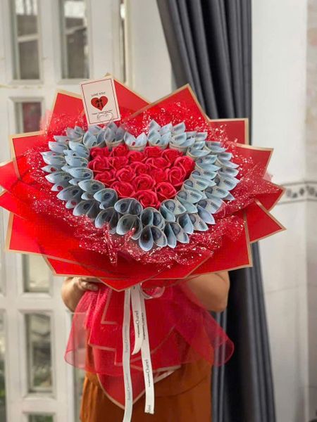 Hoa 20/10: Bó Hoa Lời Thương Màu Đỏ - Hoa 20/10 - HBT94