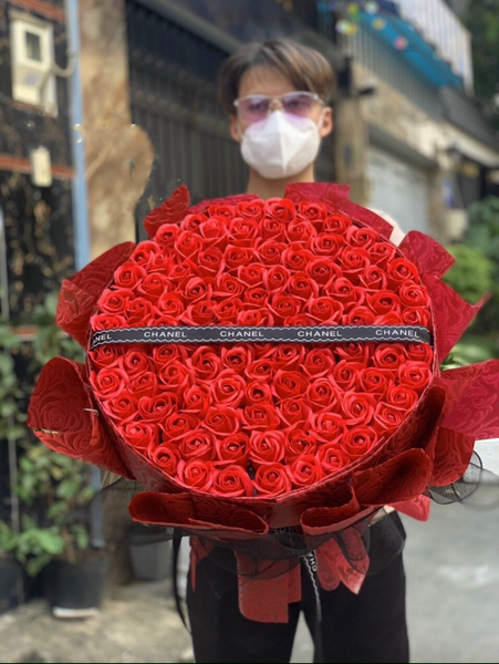 Hoa Sáp: Bó Hoa Hồng Sáp Đỏ 100 Bông - HST36