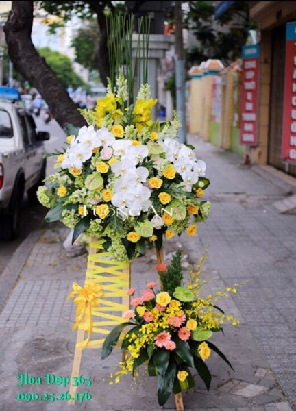 Giá Tranh Tặng Khai Trương