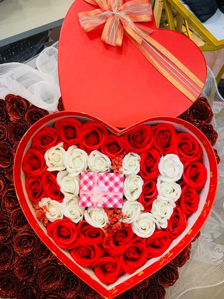  Hộp Hoa Cầu Hôn I Love You - HH17 