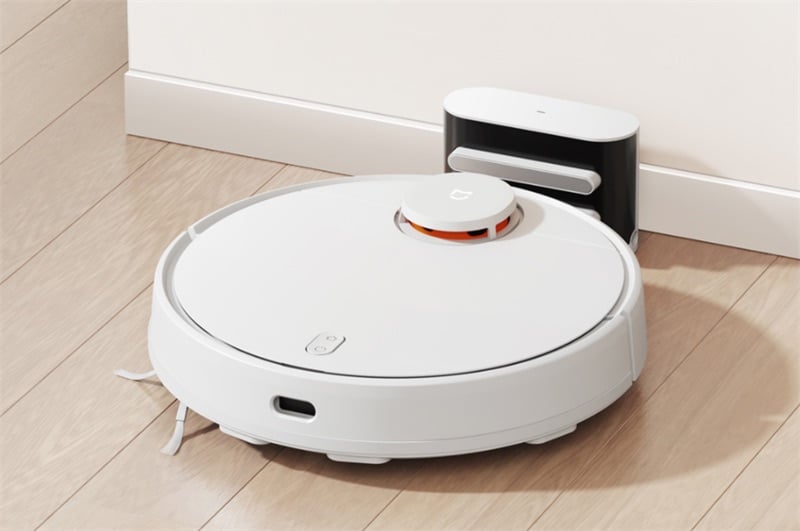 Robot hút bụi giúp mẹ thêm thảnh thơi