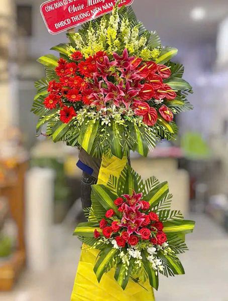 Hoa Chúc Mừng: Lẵng Hoa Vững Bước - HCM33