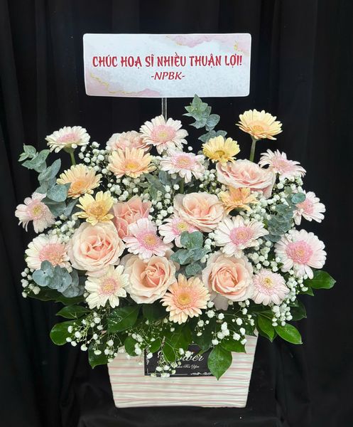 Giỏ Hoa Tươi: Hoa Giỏ Thì Thầm Hoa Nắng - Hoa 20/10 - HG75