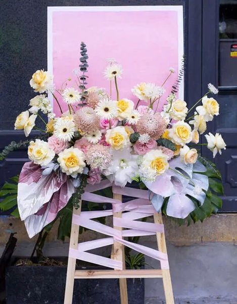 Hoa Chúc Mừng: Lẵng Hoa Thành Công - HCM35