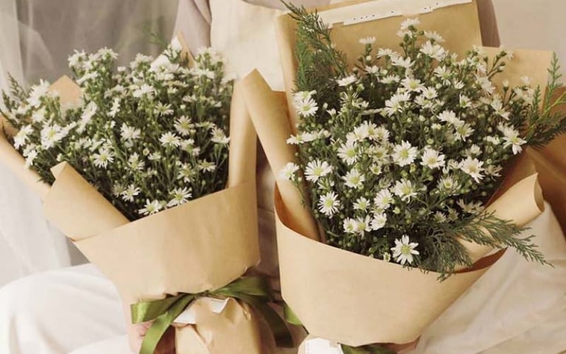 Bó hoa thạch thảo trắng