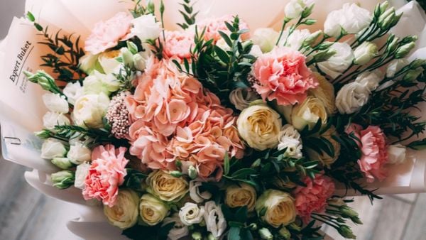 Hoa sẽ là một trong những món quà chúc sinh nhật cô giáo thông dụng nhất mọi thời đại.