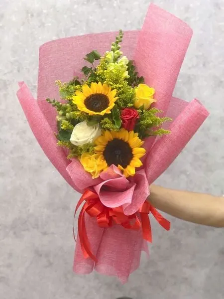 長形花束:  五彩花束 - HBD240 