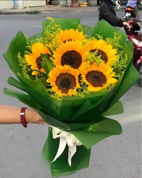 圓形花束:  新能量 - HBT05 - 花 20/11 送給老師 