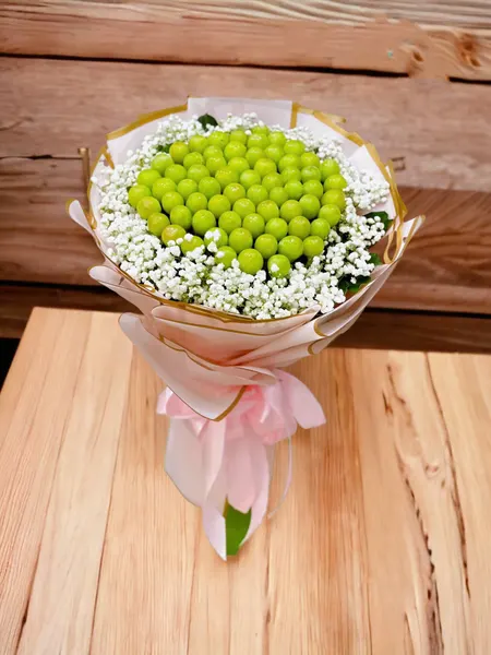 水果花束:  青葡萄配滿天星花束 TC34 - 生日花卉 