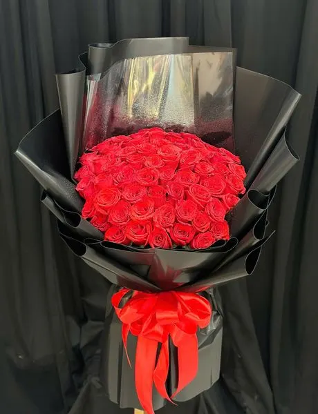Hoa Bó Dài: Bó Hoa Hồng Tình Yêu Vĩnh Cửu - 20/10 - HBD286 | Flosa