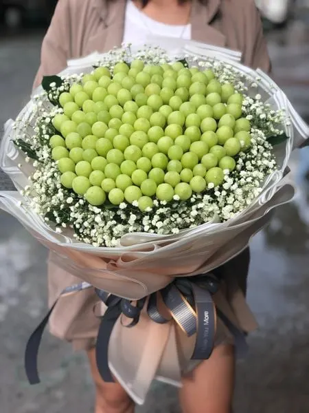 水果花束:  青葡萄配荷蘭滿天星花束 - TC27 