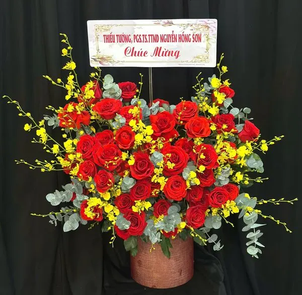 Hộp Hoa Tươi: Hộp Hoa Đỏ Nồng  - HH124 | Flosa