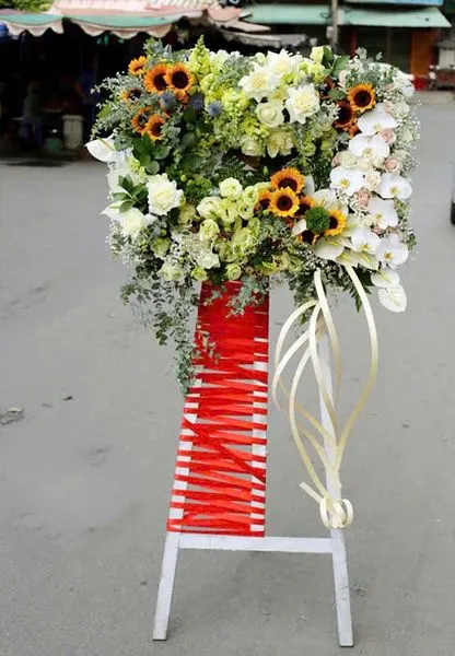 畫作價格:  快樂廣場花架 - GT22 