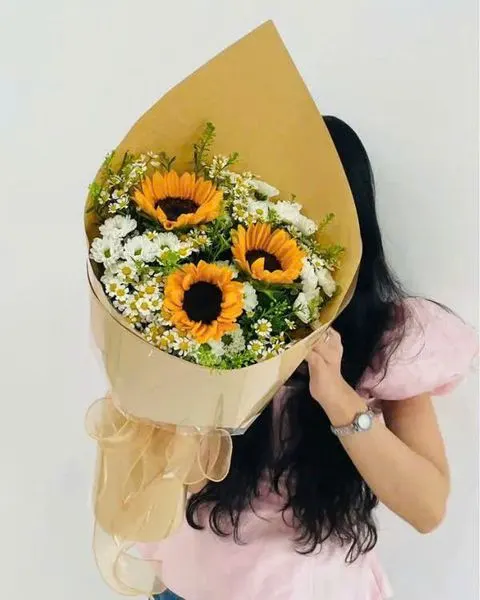 長形花束:  向日葵花束 - HBD269 