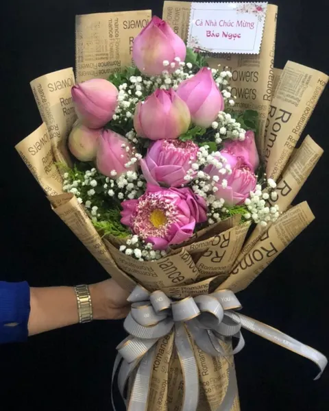 長形花束:  粉色蓮花束 - HBD56 - 送給媽媽的花 