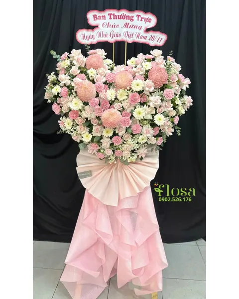 Hoa Chúc Mừng: Kệ Trái Tim Yêu Thương - HCM100 | Flosa