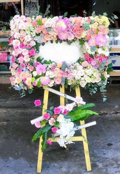 畫作價格:  繁榮花架 - GT05 