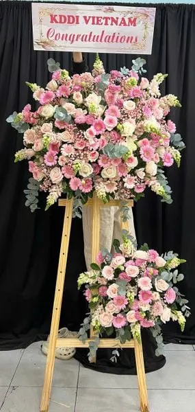 Hoa Chúc Mừng: Kệ Hoa Hồng Dịu - HCM126 | Flosa