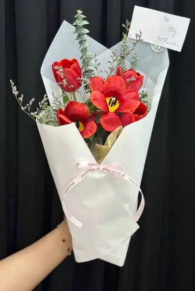 Hoa Bó Dài: Bó Hoa TULIP Xinh  - HBD352 | Flosa