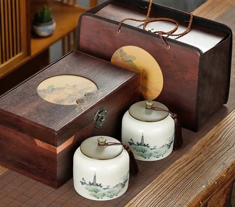 Trà Shan Tuyết cổ thụ dành tặng sinh nhật người lớn tuổi