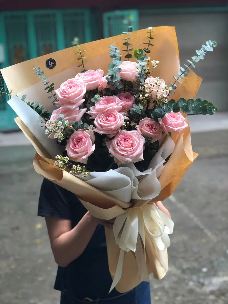 Giỏ hoa hồng mix đẹp, sang để tặng mẹ dịp 8/3