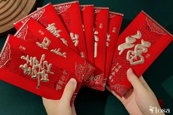 Lì xì vào dịp sinh nhật là món quà thiết thực ắt hẳn em gái bạn sẽ rất thích.
