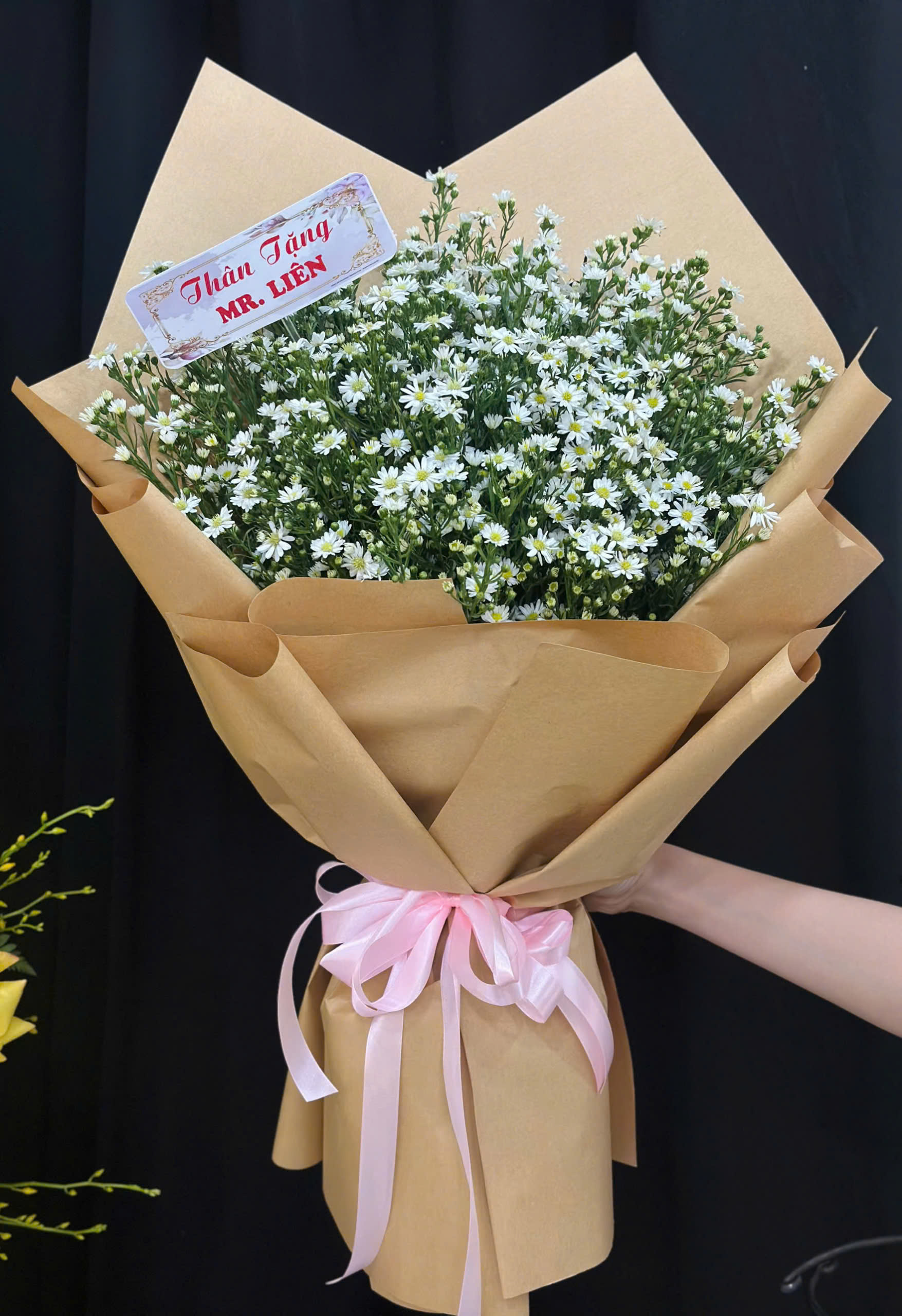 :  陽光下的寧靜花束 - HBD390 