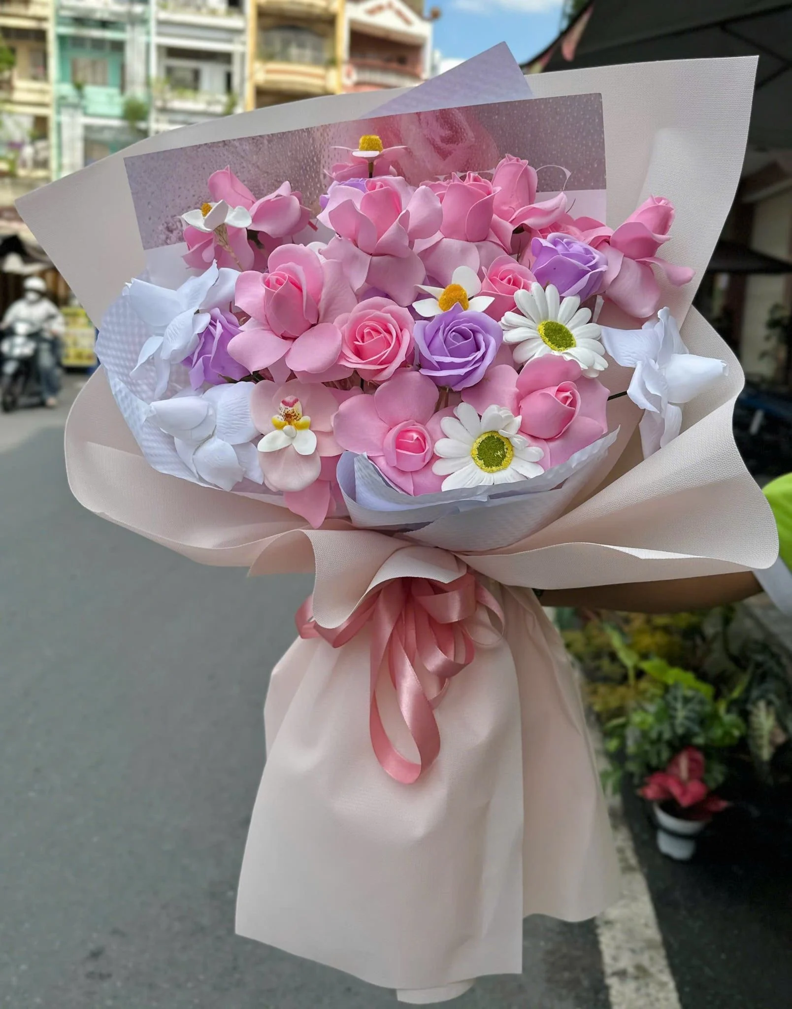 : Bó Soap Flowers Vườn Hồng Tím Mộng - HST75 | Flosa