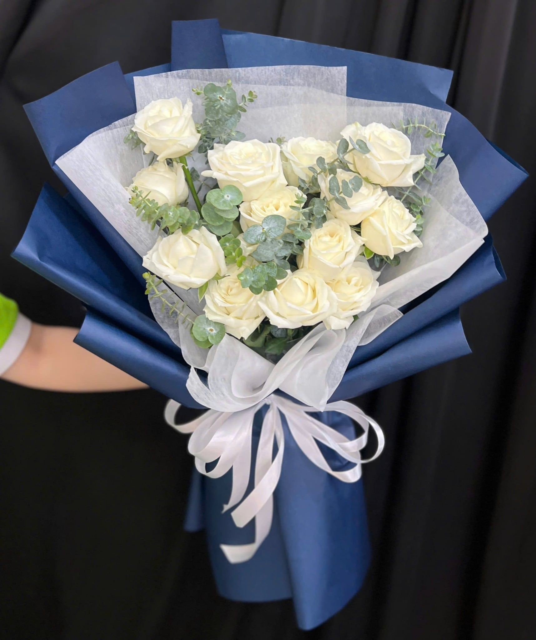 :  白月清心花束 - HBD375 