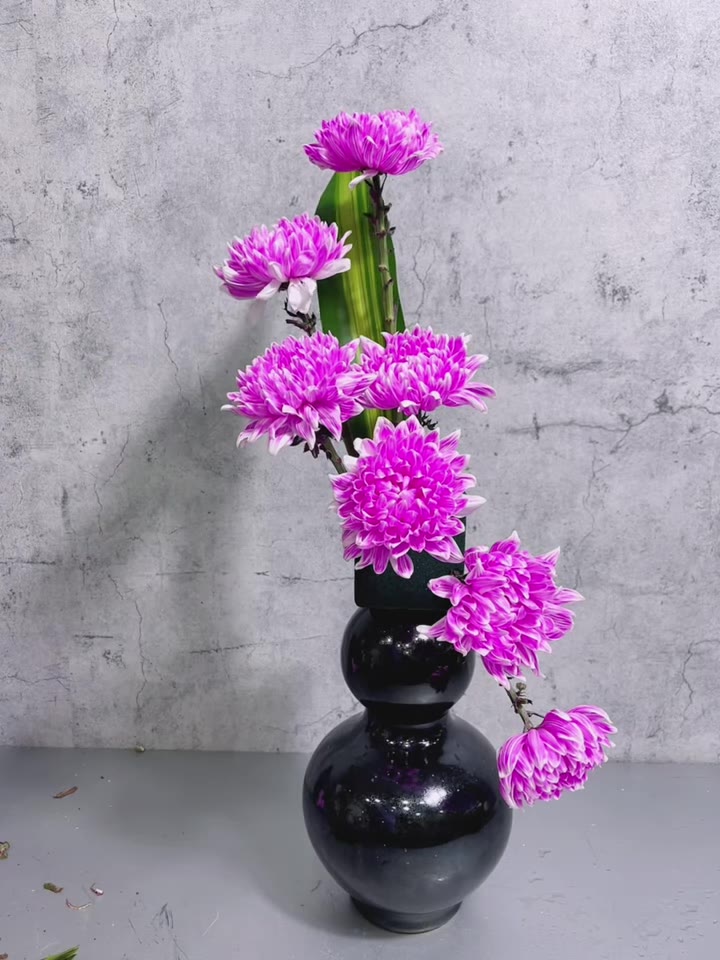 Bước 7: Tạo lá trang trí