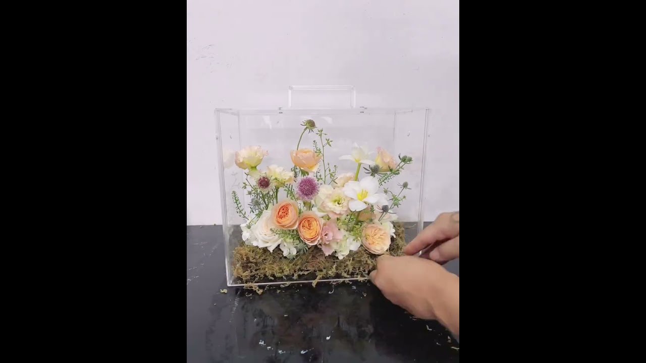 Hướng Dẫn Cắm Hộp Hoa Mica Đẹp Mắt
