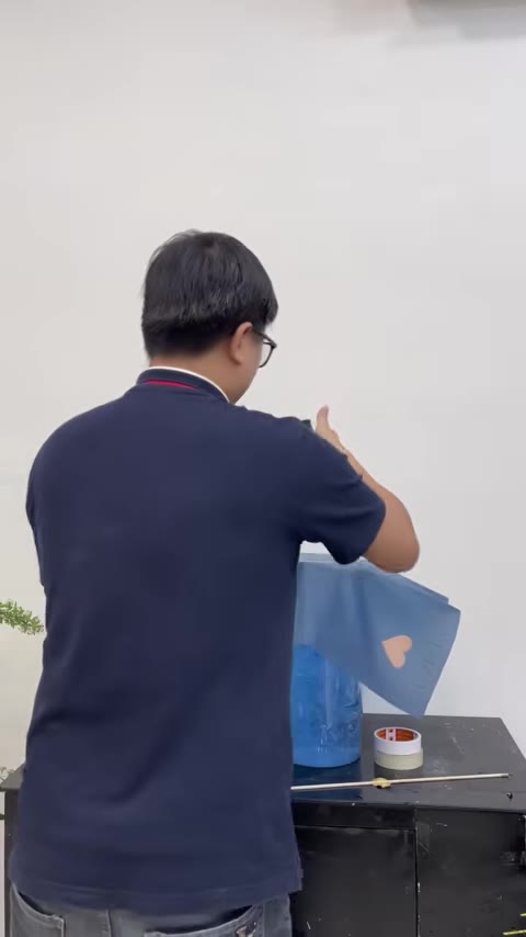 Bước 4: Cắt xốp
