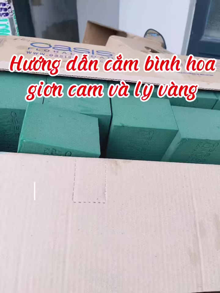 Bước 1: Ngâm xốp